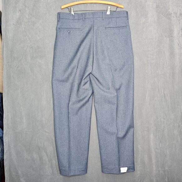 VINTAGE Levi's Pants Men's 36" Grey Action Slacks Polyester Straight Pants A3-27 - Picture 3 of 5
